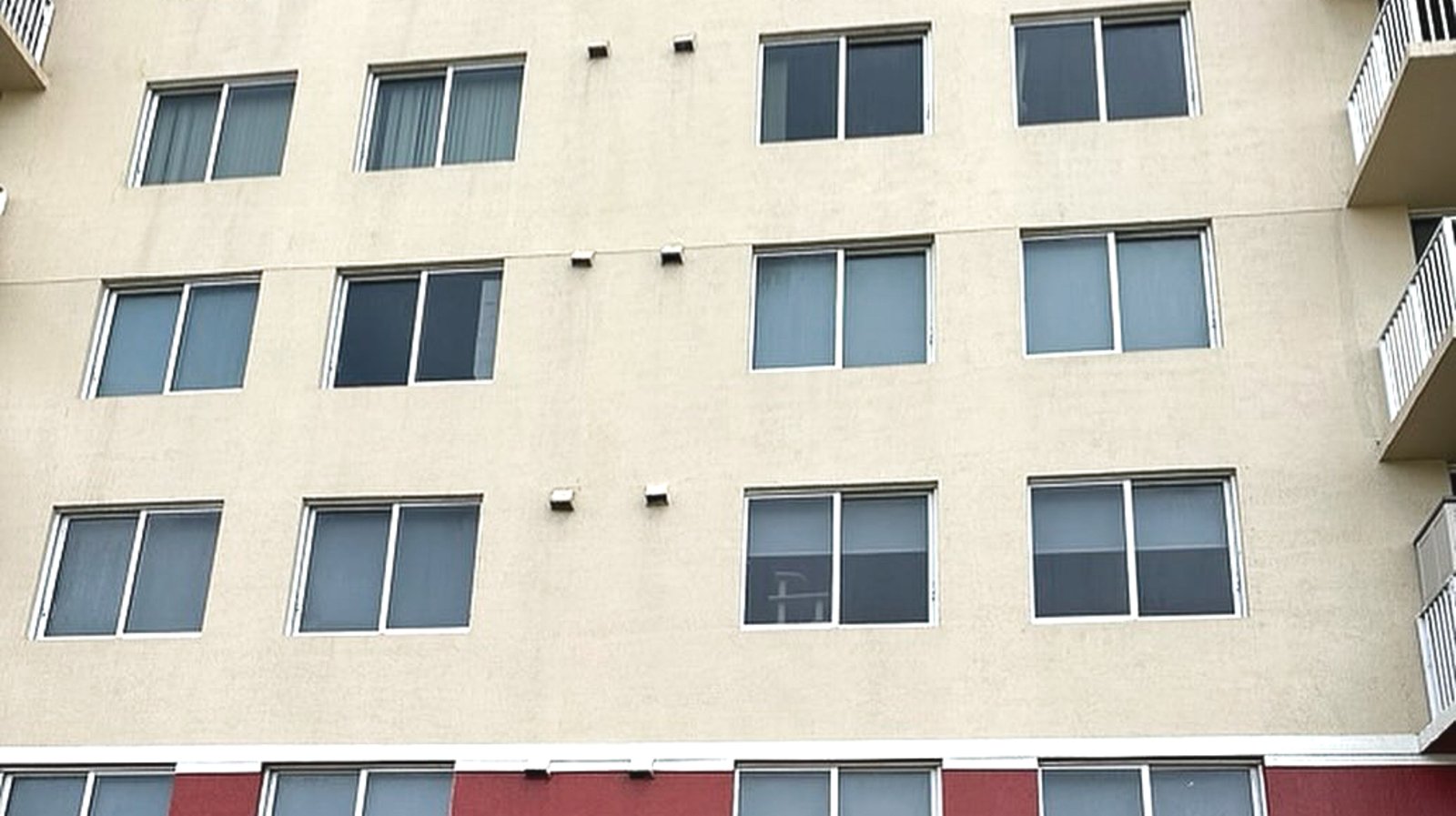 The same facade after drone cleaning